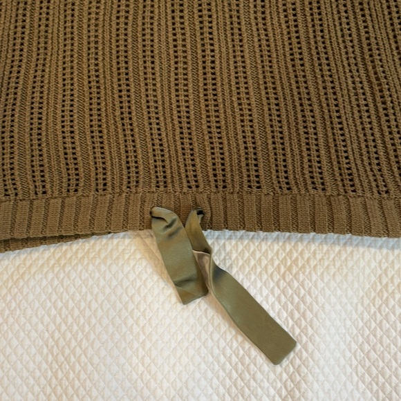 27 Miles Olive open knit sweater. Size M. Silk ribbon tie bottom. - Picture 2 of 10